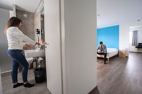 Nyon Hostel