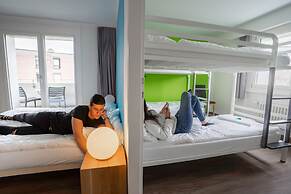 Nyon Hostel