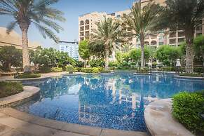 Fairmont North Luxury 2 BR Apt Palm