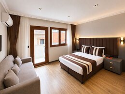 The Peraport Hotel