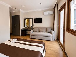 The Peraport Hotel