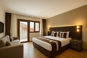 The Peraport Hotel
