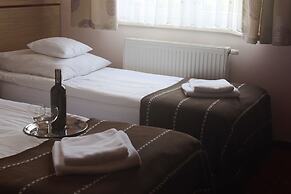 Hotel Vinci Airport