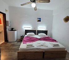 Evelina Pension