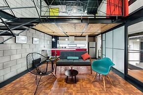 Cozy Loft with Balcony