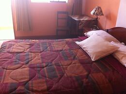Hostal Tres Mascaras