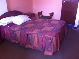 Hostal Tres Mascaras