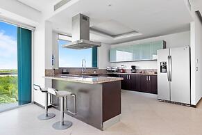 Beautiful Beachfront Apartments