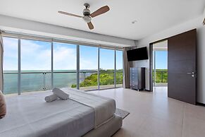 Beautiful Beachfront Apartments