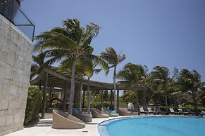 Beautiful Beachfront Apartments