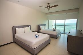 Beautiful Beachfront Apartments