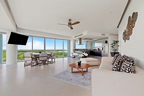 Beautiful Beachfront Apartments