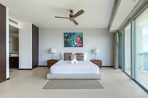 Beautiful Beachfront Apartments