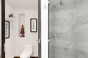 Beautiful Beachfront Apartments