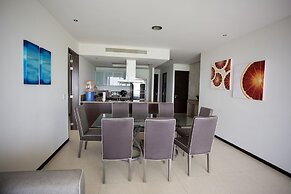 Beautiful Beachfront Apartments