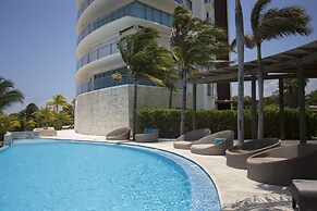 Beautiful Beachfront Apartments
