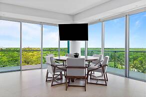 Beautiful Beachfront Apartments