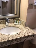 Wyndham Garden Medicine Hat Conference Center