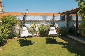 Alacati Albatross Hotel