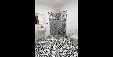 Alacati Albatross Hotel