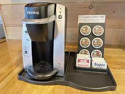 Cricket Hill Lodge & Cabins