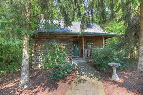 Cricket Hill Lodge & Cabins