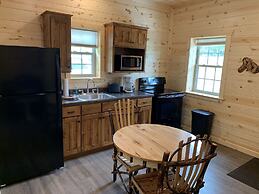 Cricket Hill Lodge & Cabins