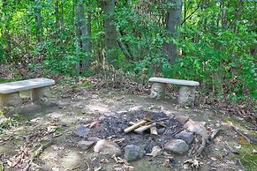Cricket Hill Lodge & Cabins