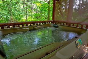 Cricket Hill Lodge & Cabins