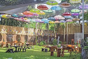 Luljettas Place Garden Suites