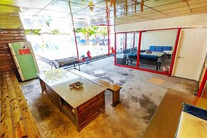 East Coast Rose Garden Villa