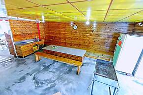 East Coast Rose Garden Villa