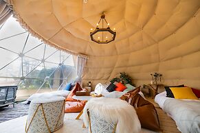 COMOREBI -yufuin onsen gramping-