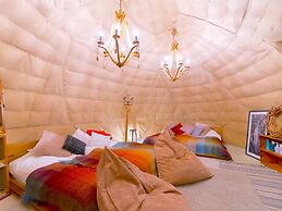 COMOREBI -yufuin onsen gramping-