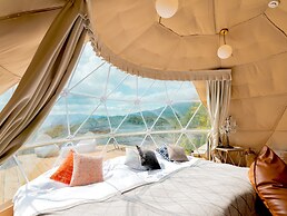 COMOREBI -yufuin onsen gramping-