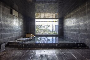 COMOREBI -yufuin onsen gramping-