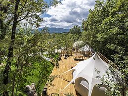 COMOREBI -yufuin onsen gramping-