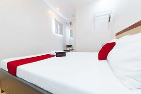 RedDoorz Plus Near SM Lanang Davao