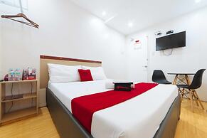 RedDoorz Plus Near SM Lanang Davao