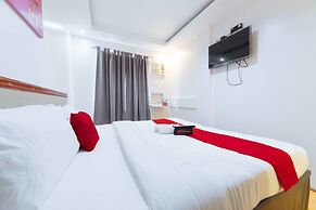 RedDoorz Plus Near SM Lanang Davao