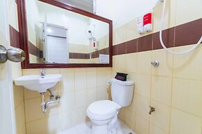 RedDoorz Plus Near SM Lanang Davao