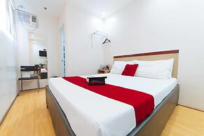 RedDoorz Plus Near SM Lanang Davao