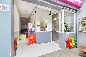 RedDoorz near Cebu Metropolitan Cathedral