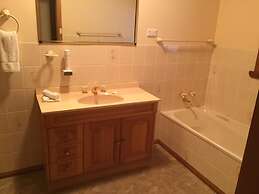 Glenaire Apartments on Frazer St