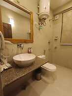 Regenta Inn By Riverside Manali