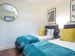 Tudors eSuites Birmingham City Centre Apartments near Gas Street Basin