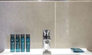 Tudors eSuites Birmingham City Centre Apartments near Gas Street Basin