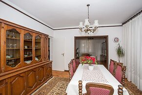 Apartments and Rooms Mlacović