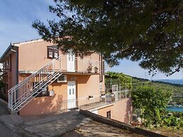 Apartments Nikica Primosten