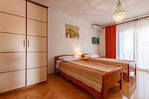 Villa Nina Apartments